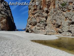 [P50] Torrent de Pareis; pe fundal, deschiderea spre mare » foto by crismis
 - 
<span class="allrVoted glyphicon glyphicon-heart hidden" id="av1381722"></span>
<a class="m-l-10 hidden" id="sv1381722" onclick="voting_Foto_DelVot(,1381722,4407)" role="button">șterge vot <span class="glyphicon glyphicon-remove"></span></a>
<a id="v91381722" class=" c-red"  onclick="voting_Foto_SetVot(1381722)" role="button"><span class="glyphicon glyphicon-heart-empty"></span> <b>LIKE</b> = Votează poza</a> <img class="hidden"  id="f1381722W9" src="/imagini/loader.gif" border="0" /><span class="AjErrMes hidden" id="e1381722ErM"></span>