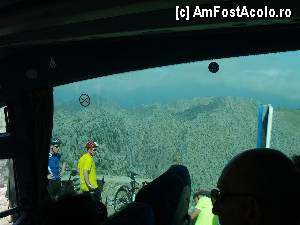 [P03] Excursie in Serra de Tramuntana / Pe drumul sarpelui, plin de ciclisti.  » foto by Mika
 - 
<span class="allrVoted glyphicon glyphicon-heart hidden" id="av378515"></span>
<a class="m-l-10 hidden" id="sv378515" onclick="voting_Foto_DelVot(,378515,4407)" role="button">șterge vot <span class="glyphicon glyphicon-remove"></span></a>
<a id="v9378515" class=" c-red"  onclick="voting_Foto_SetVot(378515)" role="button"><span class="glyphicon glyphicon-heart-empty"></span> <b>LIKE</b> = Votează poza</a> <img class="hidden"  id="f378515W9" src="/imagini/loader.gif" border="0" /><span class="AjErrMes hidden" id="e378515ErM"></span>