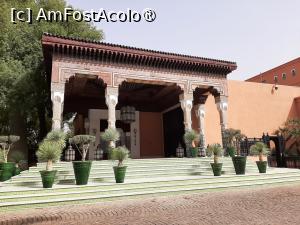 [P76] Curtea de la intrare » foto by adso
 - 
<span class="allrVoted glyphicon glyphicon-heart hidden" id="av1401109"></span>
<a class="m-l-10 hidden" id="sv1401109" onclick="voting_Foto_DelVot(,1401109,4416)" role="button">șterge vot <span class="glyphicon glyphicon-remove"></span></a>
<a id="v91401109" class=" c-red"  onclick="voting_Foto_SetVot(1401109)" role="button"><span class="glyphicon glyphicon-heart-empty"></span> <b>LIKE</b> = Votează poza</a> <img class="hidden"  id="f1401109W9" src="/imagini/loader.gif" border="0" /><span class="AjErrMes hidden" id="e1401109ErM"></span>