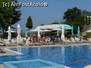 [P27] Hotel Festa Panorama - La piscină.  » foto by iulianic
 - 
<span class="allrVoted glyphicon glyphicon-heart hidden" id="av973801"></span>
<a class="m-l-10 hidden" id="sv973801" onclick="voting_Foto_DelVot(,973801,4490)" role="button">șterge vot <span class="glyphicon glyphicon-remove"></span></a>
<a id="v9973801" class=" c-red"  onclick="voting_Foto_SetVot(973801)" role="button"><span class="glyphicon glyphicon-heart-empty"></span> <b>LIKE</b> = Votează poza</a> <img class="hidden"  id="f973801W9" src="/imagini/loader.gif" border="0" /><span class="AjErrMes hidden" id="e973801ErM"></span>