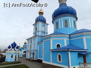 [P09] Mănăstirea Boian văzută spre Poartă, Biserica, în stânga Paraclisul, se vede și intrarea în biserică de fapt la baza turnului clopotniță, poză normală » foto by mprofeanu
 - 
<span class="allrVoted glyphicon glyphicon-heart hidden" id="av1501438"></span>
<a class="m-l-10 hidden" id="sv1501438" onclick="voting_Foto_DelVot(,1501438,4521)" role="button">șterge vot <span class="glyphicon glyphicon-remove"></span></a>
<a id="v91501438" class=" c-red"  onclick="voting_Foto_SetVot(1501438)" role="button"><span class="glyphicon glyphicon-heart-empty"></span> <b>LIKE</b> = Votează poza</a> <img class="hidden"  id="f1501438W9" src="/imagini/loader.gif" border="0" /><span class="AjErrMes hidden" id="e1501438ErM"></span>