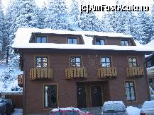 [P01] Casa Ozana privita din fata (strada) » foto by need_alex*
 - 
<span class="allrVoted glyphicon glyphicon-heart hidden" id="av43658"></span>
<a class="m-l-10 hidden" id="sv43658" onclick="voting_Foto_DelVot(,43658,4532)" role="button">șterge vot <span class="glyphicon glyphicon-remove"></span></a>
<a id="v943658" class=" c-red"  onclick="voting_Foto_SetVot(43658)" role="button"><span class="glyphicon glyphicon-heart-empty"></span> <b>LIKE</b> = Votează poza</a> <img class="hidden"  id="f43658W9" src="/imagini/loader.gif" border="0" /><span class="AjErrMes hidden" id="e43658ErM"></span>