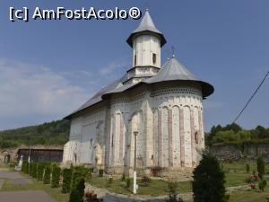 [P25] Tazlău - Biserica Mănăstirii Tazlău. Imagine preluată de pe internet. » foto by iulianic
 - 
<span class="allrVoted glyphicon glyphicon-heart hidden" id="av1181199"></span>
<a class="m-l-10 hidden" id="sv1181199" onclick="voting_Foto_DelVot(,1181199,4549)" role="button">șterge vot <span class="glyphicon glyphicon-remove"></span></a>
<a id="v91181199" class=" c-red"  onclick="voting_Foto_SetVot(1181199)" role="button"><span class="glyphicon glyphicon-heart-empty"></span> <b>LIKE</b> = Votează poza</a> <img class="hidden"  id="f1181199W9" src="/imagini/loader.gif" border="0" /><span class="AjErrMes hidden" id="e1181199ErM"></span>