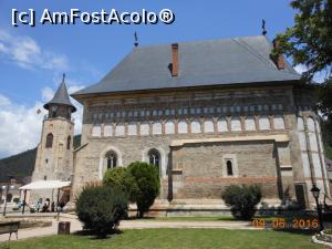 [P05] Piatra Neamț - Biserica 'Sf. Ioan Botezătorul' și Turnul-clopotniță.  » foto by iulianic
 - 
<span class="allrVoted glyphicon glyphicon-heart hidden" id="av752274"></span>
<a class="m-l-10 hidden" id="sv752274" onclick="voting_Foto_DelVot(,752274,4549)" role="button">șterge vot <span class="glyphicon glyphicon-remove"></span></a>
<a id="v9752274" class=" c-red"  onclick="voting_Foto_SetVot(752274)" role="button"><span class="glyphicon glyphicon-heart-empty"></span> <b>LIKE</b> = Votează poza</a> <img class="hidden"  id="f752274W9" src="/imagini/loader.gif" border="0" /><span class="AjErrMes hidden" id="e752274ErM"></span>