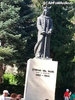 [P02] Statuia lui Stefan cel Mare din Curtea Domneasca (parc)  » foto by Dan&Ema
 - 
<span class="allrVoted glyphicon glyphicon-heart hidden" id="av438298"></span>
<a class="m-l-10 hidden" id="sv438298" onclick="voting_Foto_DelVot(,438298,4549)" role="button">șterge vot <span class="glyphicon glyphicon-remove"></span></a>
<a id="v9438298" class=" c-red"  onclick="voting_Foto_SetVot(438298)" role="button"><span class="glyphicon glyphicon-heart-empty"></span> <b>LIKE</b> = Votează poza</a> <img class="hidden"  id="f438298W9" src="/imagini/loader.gif" border="0" /><span class="AjErrMes hidden" id="e438298ErM"></span>