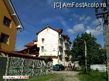 [P05] Pensiunea Allegria 1 Mai - vedere de pe o stradă laterală. » foto by creivean
 - 
<span class="allrVoted glyphicon glyphicon-heart hidden" id="av85237"></span>
<a class="m-l-10 hidden" id="sv85237" onclick="voting_Foto_DelVot(,85237,4609)" role="button">șterge vot <span class="glyphicon glyphicon-remove"></span></a>
<a id="v985237" class=" c-red"  onclick="voting_Foto_SetVot(85237)" role="button"><span class="glyphicon glyphicon-heart-empty"></span> <b>LIKE</b> = Votează poza</a> <img class="hidden"  id="f85237W9" src="/imagini/loader.gif" border="0" /><span class="AjErrMes hidden" id="e85237ErM"></span>