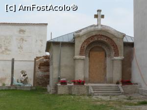 [P13] Mănăstirea Comana - Mausoleul &icirc;n renovare. » foto by iulianic
 - 
<span class="allrVoted glyphicon glyphicon-heart hidden" id="av1215236"></span>
<a class="m-l-10 hidden" id="sv1215236" onclick="voting_Foto_DelVot(,1215236,4638)" role="button">șterge vot <span class="glyphicon glyphicon-remove"></span></a>
<a id="v91215236" class=" c-red"  onclick="voting_Foto_SetVot(1215236)" role="button"><span class="glyphicon glyphicon-heart-empty"></span> <b>LIKE</b> = Votează poza</a> <img class="hidden"  id="f1215236W9" src="/imagini/loader.gif" border="0" /><span class="AjErrMes hidden" id="e1215236ErM"></span>