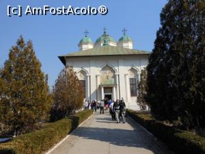 [P06] Mănăstirea Cernica - Biserica &icirc;nălțată de Sf. Calinic. » foto by iulianic
 - 
<span class="allrVoted glyphicon glyphicon-heart hidden" id="av1215229"></span>
<a class="m-l-10 hidden" id="sv1215229" onclick="voting_Foto_DelVot(,1215229,4638)" role="button">șterge vot <span class="glyphicon glyphicon-remove"></span></a>
<a id="v91215229" class=" c-red"  onclick="voting_Foto_SetVot(1215229)" role="button"><span class="glyphicon glyphicon-heart-empty"></span> <b>LIKE</b> = Votează poza</a> <img class="hidden"  id="f1215229W9" src="/imagini/loader.gif" border="0" /><span class="AjErrMes hidden" id="e1215229ErM"></span>