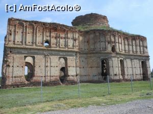 [P08] Mănăstirea Chiajna - Pe ruinele bisericii crește iarba. » foto by iulianic
 - 
<span class="allrVoted glyphicon glyphicon-heart hidden" id="av1215231"></span>
<a class="m-l-10 hidden" id="sv1215231" onclick="voting_Foto_DelVot(,1215231,4638)" role="button">șterge vot <span class="glyphicon glyphicon-remove"></span></a>
<a id="v91215231" class=" c-red"  onclick="voting_Foto_SetVot(1215231)" role="button"><span class="glyphicon glyphicon-heart-empty"></span> <b>LIKE</b> = Votează poza</a> <img class="hidden"  id="f1215231W9" src="/imagini/loader.gif" border="0" /><span class="AjErrMes hidden" id="e1215231ErM"></span>