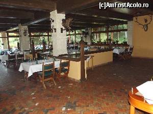 [P02] Asa imi amintesc ca aratau restaurantele pe la munte in timpurile ceausiste. Asa a ramas si acesta.  Fiind un nostalgic inrait - mi-a placut mult. » foto by Michaell
 - 
<span class="allrVoted glyphicon glyphicon-heart hidden" id="av671026"></span>
<a class="m-l-10 hidden" id="sv671026" onclick="voting_Foto_DelVot(,671026,4640)" role="button">șterge vot <span class="glyphicon glyphicon-remove"></span></a>
<a id="v9671026" class=" c-red"  onclick="voting_Foto_SetVot(671026)" role="button"><span class="glyphicon glyphicon-heart-empty"></span> <b>LIKE</b> = Votează poza</a> <img class="hidden"  id="f671026W9" src="/imagini/loader.gif" border="0" /><span class="AjErrMes hidden" id="e671026ErM"></span>