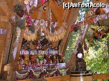 [P21] Coliba Haiducilor - terasa restaurantului cu aranjamentele specific romanesti » foto by kmy
 - 
<span class="allrVoted glyphicon glyphicon-heart hidden" id="av189802"></span>
<a class="m-l-10 hidden" id="sv189802" onclick="voting_Foto_DelVot(,189802,4640)" role="button">șterge vot <span class="glyphicon glyphicon-remove"></span></a>
<a id="v9189802" class=" c-red"  onclick="voting_Foto_SetVot(189802)" role="button"><span class="glyphicon glyphicon-heart-empty"></span> <b>LIKE</b> = Votează poza</a> <img class="hidden"  id="f189802W9" src="/imagini/loader.gif" border="0" /><span class="AjErrMes hidden" id="e189802ErM"></span>