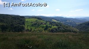 [P04] Vedere de pe Platoul Luncanilor, casa primilor daci.  » foto by Aurici
 - 
<span class="allrVoted glyphicon glyphicon-heart hidden" id="av810528"></span>
<a class="m-l-10 hidden" id="sv810528" onclick="voting_Foto_DelVot(,810528,4656)" role="button">șterge vot <span class="glyphicon glyphicon-remove"></span></a>
<a id="v9810528" class=" c-red"  onclick="voting_Foto_SetVot(810528)" role="button"><span class="glyphicon glyphicon-heart-empty"></span> <b>LIKE</b> = Votează poza</a> <img class="hidden"  id="f810528W9" src="/imagini/loader.gif" border="0" /><span class="AjErrMes hidden" id="e810528ErM"></span>