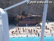 [P15] am ajuns cu barca la navagio » foto by Alb
 - 
<span class="allrVoted glyphicon glyphicon-heart hidden" id="av43045"></span>
<a class="m-l-10 hidden" id="sv43045" onclick="voting_Foto_DelVot(,43045,4661)" role="button">șterge vot <span class="glyphicon glyphicon-remove"></span></a>
<a id="v943045" class=" c-red"  onclick="voting_Foto_SetVot(43045)" role="button"><span class="glyphicon glyphicon-heart-empty"></span> <b>LIKE</b> = Votează poza</a> <img class="hidden"  id="f43045W9" src="/imagini/loader.gif" border="0" /><span class="AjErrMes hidden" id="e43045ErM"></span>