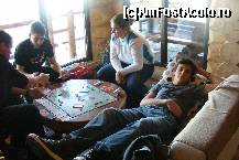 [P04] Ranca - un colt din livingul dintr-una din cabane. Era locul unde se juca... Monopoly. » foto by IUBONI
 - 
<span class="allrVoted glyphicon glyphicon-heart hidden" id="av77539"></span>
<a class="m-l-10 hidden" id="sv77539" onclick="voting_Foto_DelVot(,77539,4665)" role="button">șterge vot <span class="glyphicon glyphicon-remove"></span></a>
<a id="v977539" class=" c-red"  onclick="voting_Foto_SetVot(77539)" role="button"><span class="glyphicon glyphicon-heart-empty"></span> <b>LIKE</b> = Votează poza</a> <img class="hidden"  id="f77539W9" src="/imagini/loader.gif" border="0" /><span class="AjErrMes hidden" id="e77539ErM"></span>