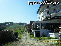 [P16] strada pe care am ajuns din sosea la pensiunea noastra Karla » foto by adryana
 - 
<span class="allrVoted glyphicon glyphicon-heart hidden" id="av250018"></span>
<a class="m-l-10 hidden" id="sv250018" onclick="voting_Foto_DelVot(,250018,4665)" role="button">șterge vot <span class="glyphicon glyphicon-remove"></span></a>
<a id="v9250018" class=" c-red"  onclick="voting_Foto_SetVot(250018)" role="button"><span class="glyphicon glyphicon-heart-empty"></span> <b>LIKE</b> = Votează poza</a> <img class="hidden"  id="f250018W9" src="/imagini/loader.gif" border="0" /><span class="AjErrMes hidden" id="e250018ErM"></span>