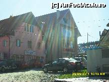 [P43] pensiunea Panoramic, cea roz, prima » foto by adryana
 - 
<span class="allrVoted glyphicon glyphicon-heart hidden" id="av250057"></span>
<a class="m-l-10 hidden" id="sv250057" onclick="voting_Foto_DelVot(,250057,4665)" role="button">șterge vot <span class="glyphicon glyphicon-remove"></span></a>
<a id="v9250057" class=" c-red"  onclick="voting_Foto_SetVot(250057)" role="button"><span class="glyphicon glyphicon-heart-empty"></span> <b>LIKE</b> = Votează poza</a> <img class="hidden"  id="f250057W9" src="/imagini/loader.gif" border="0" /><span class="AjErrMes hidden" id="e250057ErM"></span>