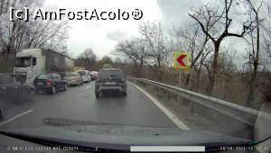 [P25] Fix ce doream să evităm, traficul aglomerat » foto by Kavarnap
 - 
<span class="allrVoted glyphicon glyphicon-heart hidden" id="av1222328"></span>
<a class="m-l-10 hidden" id="sv1222328" onclick="voting_Foto_DelVot(,1222328,4665)" role="button">șterge vot <span class="glyphicon glyphicon-remove"></span></a>
<a id="v91222328" class=" c-red"  onclick="voting_Foto_SetVot(1222328)" role="button"><span class="glyphicon glyphicon-heart-empty"></span> <b>LIKE</b> = Votează poza</a> <img class="hidden"  id="f1222328W9" src="/imagini/loader.gif" border="0" /><span class="AjErrMes hidden" id="e1222328ErM"></span>
