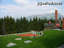 [P10] Transalpina, statiunea Ranca - terenul de sport al unei  pensiuni frumoase, terasa de pe care puteai admira o priveliste deosebita » foto by ascent
 - 
<span class="allrVoted glyphicon glyphicon-heart hidden" id="av161718"></span>
<a class="m-l-10 hidden" id="sv161718" onclick="voting_Foto_DelVot(,161718,4665)" role="button">șterge vot <span class="glyphicon glyphicon-remove"></span></a>
<a id="v9161718" class=" c-red"  onclick="voting_Foto_SetVot(161718)" role="button"><span class="glyphicon glyphicon-heart-empty"></span> <b>LIKE</b> = Votează poza</a> <img class="hidden"  id="f161718W9" src="/imagini/loader.gif" border="0" /><span class="AjErrMes hidden" id="e161718ErM"></span>