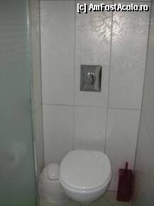 [P06] wc » foto by FloreS
 - 
<span class="allrVoted glyphicon glyphicon-heart hidden" id="av215998"></span>
<a class="m-l-10 hidden" id="sv215998" onclick="voting_Foto_DelVot(,215998,4689)" role="button">șterge vot <span class="glyphicon glyphicon-remove"></span></a>
<a id="v9215998" class=" c-red"  onclick="voting_Foto_SetVot(215998)" role="button"><span class="glyphicon glyphicon-heart-empty"></span> <b>LIKE</b> = Votează poza</a> <img class="hidden"  id="f215998W9" src="/imagini/loader.gif" border="0" /><span class="AjErrMes hidden" id="e215998ErM"></span>