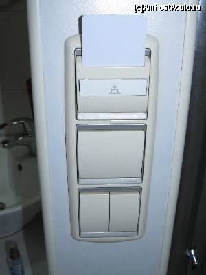 [P10] Hello Hotels- cardul de curent plus 2 intrerupatoare » foto by luciaoradea
 - 
<span class="allrVoted glyphicon glyphicon-heart hidden" id="av641552"></span>
<a class="m-l-10 hidden" id="sv641552" onclick="voting_Foto_DelVot(,641552,4689)" role="button">șterge vot <span class="glyphicon glyphicon-remove"></span></a>
<a id="v9641552" class=" c-red"  onclick="voting_Foto_SetVot(641552)" role="button"><span class="glyphicon glyphicon-heart-empty"></span> <b>LIKE</b> = Votează poza</a> <img class="hidden"  id="f641552W9" src="/imagini/loader.gif" border="0" /><span class="AjErrMes hidden" id="e641552ErM"></span>