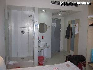 [P05] Hello Hotels- ei, aici puteti admira partea de 'baie' in toata ingeniozitatea ei » foto by luciaoradea
 - 
<span class="allrVoted glyphicon glyphicon-heart hidden" id="av641547"></span>
<a class="m-l-10 hidden" id="sv641547" onclick="voting_Foto_DelVot(,641547,4689)" role="button">șterge vot <span class="glyphicon glyphicon-remove"></span></a>
<a id="v9641547" class=" c-red"  onclick="voting_Foto_SetVot(641547)" role="button"><span class="glyphicon glyphicon-heart-empty"></span> <b>LIKE</b> = Votează poza</a> <img class="hidden"  id="f641547W9" src="/imagini/loader.gif" border="0" /><span class="AjErrMes hidden" id="e641547ErM"></span>