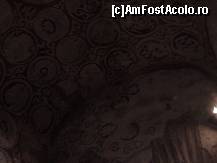 [P13] Poza care arata tavanul cu picturi originale. Nu sunt prea multe portiuni de pictura, ramasa din acele timpuri. » foto by amota
 - 
<span class="allrVoted glyphicon glyphicon-heart hidden" id="av169670"></span>
<a class="m-l-10 hidden" id="sv169670" onclick="voting_Foto_DelVot(,169670,4692)" role="button">șterge vot <span class="glyphicon glyphicon-remove"></span></a>
<a id="v9169670" class=" c-red"  onclick="voting_Foto_SetVot(169670)" role="button"><span class="glyphicon glyphicon-heart-empty"></span> <b>LIKE</b> = Votează poza</a> <img class="hidden"  id="f169670W9" src="/imagini/loader.gif" border="0" /><span class="AjErrMes hidden" id="e169670ErM"></span>