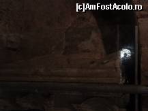 [P14] Poza cu sarcofagul Sfantului Nicolae. Acesta este cel in care ramasitele Sfantului au fost depuse. » foto by amota
 - 
<span class="allrVoted glyphicon glyphicon-heart hidden" id="av169671"></span>
<a class="m-l-10 hidden" id="sv169671" onclick="voting_Foto_DelVot(,169671,4692)" role="button">șterge vot <span class="glyphicon glyphicon-remove"></span></a>
<a id="v9169671" class=" c-red"  onclick="voting_Foto_SetVot(169671)" role="button"><span class="glyphicon glyphicon-heart-empty"></span> <b>LIKE</b> = Votează poza</a> <img class="hidden"  id="f169671W9" src="/imagini/loader.gif" border="0" /><span class="AjErrMes hidden" id="e169671ErM"></span>