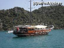 [P42] Un yacht in larg,asemanator cu al nostru » foto by georgiana
 - 
<span class="allrVoted glyphicon glyphicon-heart hidden" id="av113806"></span>
<a class="m-l-10 hidden" id="sv113806" onclick="voting_Foto_DelVot(,113806,4692)" role="button">șterge vot <span class="glyphicon glyphicon-remove"></span></a>
<a id="v9113806" class=" c-red"  onclick="voting_Foto_SetVot(113806)" role="button"><span class="glyphicon glyphicon-heart-empty"></span> <b>LIKE</b> = Votează poza</a> <img class="hidden"  id="f113806W9" src="/imagini/loader.gif" border="0" /><span class="AjErrMes hidden" id="e113806ErM"></span>