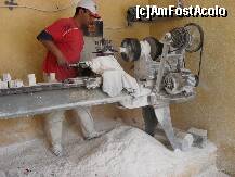 [P08] Demonstratie de prelucrare a onyxului » foto by georgiana
 - 
<span class="allrVoted glyphicon glyphicon-heart hidden" id="av133409"></span>
<a class="m-l-10 hidden" id="sv133409" onclick="voting_Foto_DelVot(,133409,4692)" role="button">șterge vot <span class="glyphicon glyphicon-remove"></span></a>
<a id="v9133409" class=" c-red"  onclick="voting_Foto_SetVot(133409)" role="button"><span class="glyphicon glyphicon-heart-empty"></span> <b>LIKE</b> = Votează poza</a> <img class="hidden"  id="f133409W9" src="/imagini/loader.gif" border="0" /><span class="AjErrMes hidden" id="e133409ErM"></span>