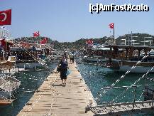 [P01] Inainte de a ne urca pe yacht spre Kekova » foto by georgiana
 - 
<span class="allrVoted glyphicon glyphicon-heart hidden" id="av154012"></span>
<a class="m-l-10 hidden" id="sv154012" onclick="voting_Foto_DelVot(,154012,4692)" role="button">șterge vot <span class="glyphicon glyphicon-remove"></span></a>
<a id="v9154012" class=" c-red"  onclick="voting_Foto_SetVot(154012)" role="button"><span class="glyphicon glyphicon-heart-empty"></span> <b>LIKE</b> = Votează poza</a> <img class="hidden"  id="f154012W9" src="/imagini/loader.gif" border="0" /><span class="AjErrMes hidden" id="e154012ErM"></span>