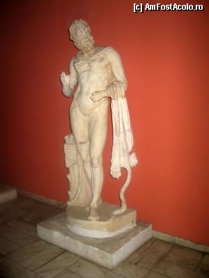 [P03] Muzeul din Antalya - statuie (Asklepios) in Sala Zeilor » foto by sanis*
 - 
<span class="allrVoted glyphicon glyphicon-heart hidden" id="av379782"></span>
<a class="m-l-10 hidden" id="sv379782" onclick="voting_Foto_DelVot(,379782,4692)" role="button">șterge vot <span class="glyphicon glyphicon-remove"></span></a>
<a id="v9379782" class=" c-red"  onclick="voting_Foto_SetVot(379782)" role="button"><span class="glyphicon glyphicon-heart-empty"></span> <b>LIKE</b> = Votează poza</a> <img class="hidden"  id="f379782W9" src="/imagini/loader.gif" border="0" /><span class="AjErrMes hidden" id="e379782ErM"></span>
