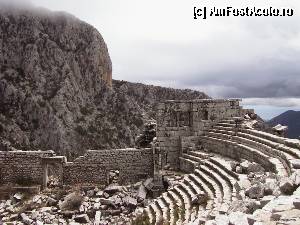 [P05] Termessos - Teatrul » foto by sanis*
 - 
<span class="allrVoted glyphicon glyphicon-heart hidden" id="av379922"></span>
<a class="m-l-10 hidden" id="sv379922" onclick="voting_Foto_DelVot(,379922,4692)" role="button">șterge vot <span class="glyphicon glyphicon-remove"></span></a>
<a id="v9379922" class=" c-red"  onclick="voting_Foto_SetVot(379922)" role="button"><span class="glyphicon glyphicon-heart-empty"></span> <b>LIKE</b> = Votează poza</a> <img class="hidden"  id="f379922W9" src="/imagini/loader.gif" border="0" /><span class="AjErrMes hidden" id="e379922ErM"></span>