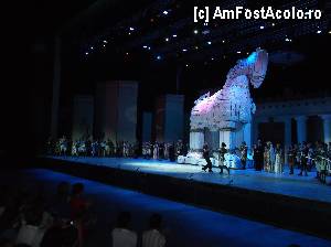 [P19] Fire of Anatolia (Troya) / Domnul in negru este 'creierul' intregului spectacol!  » foto by balasa violeta
 - 
<span class="allrVoted glyphicon glyphicon-heart hidden" id="av369622"></span>
<a class="m-l-10 hidden" id="sv369622" onclick="voting_Foto_DelVot(,369622,4692)" role="button">șterge vot <span class="glyphicon glyphicon-remove"></span></a>
<a id="v9369622" class=" c-red"  onclick="voting_Foto_SetVot(369622)" role="button"><span class="glyphicon glyphicon-heart-empty"></span> <b>LIKE</b> = Votează poza</a> <img class="hidden"  id="f369622W9" src="/imagini/loader.gif" border="0" /><span class="AjErrMes hidden" id="e369622ErM"></span>