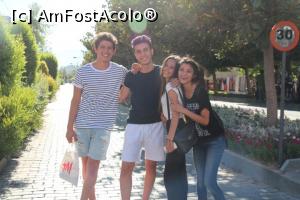 [P09] Tineri simpatici de-ai locului.  » foto by eliseea
 - 
<span class="allrVoted glyphicon glyphicon-heart hidden" id="av780863"></span>
<a class="m-l-10 hidden" id="sv780863" onclick="voting_Foto_DelVot(,780863,4692)" role="button">șterge vot <span class="glyphicon glyphicon-remove"></span></a>
<a id="v9780863" class=" c-red"  onclick="voting_Foto_SetVot(780863)" role="button"><span class="glyphicon glyphicon-heart-empty"></span> <b>LIKE</b> = Votează poza</a> <img class="hidden"  id="f780863W9" src="/imagini/loader.gif" border="0" /><span class="AjErrMes hidden" id="e780863ErM"></span>