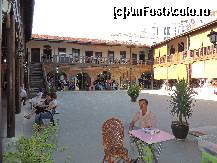 [P09] O cafenea romantica din Old Bazar » foto by claudiu 71
 - 
<span class="allrVoted glyphicon glyphicon-heart hidden" id="av463085"></span>
<a class="m-l-10 hidden" id="sv463085" onclick="voting_Foto_DelVot(,463085,4692)" role="button">șterge vot <span class="glyphicon glyphicon-remove"></span></a>
<a id="v9463085" class=" c-red"  onclick="voting_Foto_SetVot(463085)" role="button"><span class="glyphicon glyphicon-heart-empty"></span> <b>LIKE</b> = Votează poza</a> <img class="hidden"  id="f463085W9" src="/imagini/loader.gif" border="0" /><span class="AjErrMes hidden" id="e463085ErM"></span>