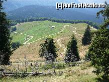 [P03] Poiana stanii din Bratocea, vazuta din apropiere de releu » foto by Claudiu U.
 - 
<span class="allrVoted glyphicon glyphicon-heart hidden" id="av261913"></span>
<a class="m-l-10 hidden" id="sv261913" onclick="voting_Foto_DelVot(,261913,4696)" role="button">șterge vot <span class="glyphicon glyphicon-remove"></span></a>
<a id="v9261913" class=" c-red"  onclick="voting_Foto_SetVot(261913)" role="button"><span class="glyphicon glyphicon-heart-empty"></span> <b>LIKE</b> = Votează poza</a> <img class="hidden"  id="f261913W9" src="/imagini/loader.gif" border="0" /><span class="AjErrMes hidden" id="e261913ErM"></span>
