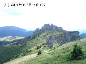 [P13] Spre Vârful Ciucaș.  » foto by tata123 🔱
 - 
<span class="allrVoted glyphicon glyphicon-heart hidden" id="av1109992"></span>
<a class="m-l-10 hidden" id="sv1109992" onclick="voting_Foto_DelVot(,1109992,4696)" role="button">șterge vot <span class="glyphicon glyphicon-remove"></span></a>
<a id="v91109992" class=" c-red"  onclick="voting_Foto_SetVot(1109992)" role="button"><span class="glyphicon glyphicon-heart-empty"></span> <b>LIKE</b> = Votează poza</a> <img class="hidden"  id="f1109992W9" src="/imagini/loader.gif" border="0" /><span class="AjErrMes hidden" id="e1109992ErM"></span>