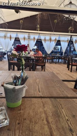 [P02] restaurantul Vineri 13 » foto by robert
 - 
<span class="allrVoted glyphicon glyphicon-heart hidden" id="av1246830"></span>
<a class="m-l-10 hidden" id="sv1246830" onclick="voting_Foto_DelVot(,1246830,4715)" role="button">șterge vot <span class="glyphicon glyphicon-remove"></span></a>
<a id="v91246830" class=" c-red"  onclick="voting_Foto_SetVot(1246830)" role="button"><span class="glyphicon glyphicon-heart-empty"></span> <b>LIKE</b> = Votează poza</a> <img class="hidden"  id="f1246830W9" src="/imagini/loader.gif" border="0" /><span class="AjErrMes hidden" id="e1246830ErM"></span>