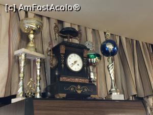 [P03] cupe si ceasuri decoreaza interiorul restaurantului Nora » foto by Dan&Ema
 - 
<span class="allrVoted glyphicon glyphicon-heart hidden" id="av831519"></span>
<a class="m-l-10 hidden" id="sv831519" onclick="voting_Foto_DelVot(,831519,4715)" role="button">șterge vot <span class="glyphicon glyphicon-remove"></span></a>
<a id="v9831519" class=" c-red"  onclick="voting_Foto_SetVot(831519)" role="button"><span class="glyphicon glyphicon-heart-empty"></span> <b>LIKE</b> = Votează poza</a> <img class="hidden"  id="f831519W9" src="/imagini/loader.gif" border="0" /><span class="AjErrMes hidden" id="e831519ErM"></span>
