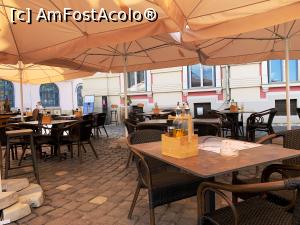 [P05] Terasa restaurantului » foto by AZE
 - 
<span class="allrVoted glyphicon glyphicon-heart hidden" id="av1315107"></span>
<a class="m-l-10 hidden" id="sv1315107" onclick="voting_Foto_DelVot(,1315107,4715)" role="button">șterge vot <span class="glyphicon glyphicon-remove"></span></a>
<a id="v91315107" class=" c-red"  onclick="voting_Foto_SetVot(1315107)" role="button"><span class="glyphicon glyphicon-heart-empty"></span> <b>LIKE</b> = Votează poza</a> <img class="hidden"  id="f1315107W9" src="/imagini/loader.gif" border="0" /><span class="AjErrMes hidden" id="e1315107ErM"></span>