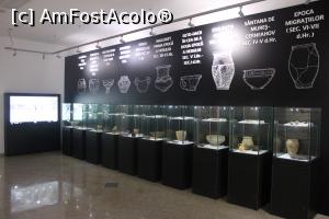 [P06] Suceava, Muzeul de Istorie, Sala Noțiuni generale de arheologie, Ceramică din diferite perioade » foto by mprofeanu
 - 
<span class="allrVoted glyphicon glyphicon-heart hidden" id="av1323132"></span>
<a class="m-l-10 hidden" id="sv1323132" onclick="voting_Foto_DelVot(,1323132,4721)" role="button">șterge vot <span class="glyphicon glyphicon-remove"></span></a>
<a id="v91323132" class=" c-red"  onclick="voting_Foto_SetVot(1323132)" role="button"><span class="glyphicon glyphicon-heart-empty"></span> <b>LIKE</b> = Votează poza</a> <img class="hidden"  id="f1323132W9" src="/imagini/loader.gif" border="0" /><span class="AjErrMes hidden" id="e1323132ErM"></span>