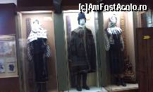 [P13] Costume populare din zona Bucovinei,aflate la  Hanul Domnesc (Muzeul Etnografic) din Suceava. » foto by traian.leuca †
 - 
<span class="allrVoted glyphicon glyphicon-heart hidden" id="av428284"></span>
<a class="m-l-10 hidden" id="sv428284" onclick="voting_Foto_DelVot(,428284,4721)" role="button">șterge vot <span class="glyphicon glyphicon-remove"></span></a>
<a id="v9428284" class=" c-red"  onclick="voting_Foto_SetVot(428284)" role="button"><span class="glyphicon glyphicon-heart-empty"></span> <b>LIKE</b> = Votează poza</a> <img class="hidden"  id="f428284W9" src="/imagini/loader.gif" border="0" /><span class="AjErrMes hidden" id="e428284ErM"></span>