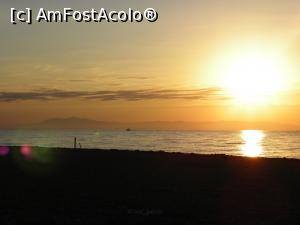 [P04] Plaja din Olympic Beach în zori, cu Muntele Chortiatis în zare, de lângă oraşul Salonic. Golful Thermaic.  » foto by cod_gabriel
 - 
<span class="allrVoted glyphicon glyphicon-heart hidden" id="av984537"></span>
<a class="m-l-10 hidden" id="sv984537" onclick="voting_Foto_DelVot(,984537,4735)" role="button">șterge vot <span class="glyphicon glyphicon-remove"></span></a>
<a id="v9984537" class=" c-red"  onclick="voting_Foto_SetVot(984537)" role="button"><span class="glyphicon glyphicon-heart-empty"></span> <b>LIKE</b> = Votează poza</a> <img class="hidden"  id="f984537W9" src="/imagini/loader.gif" border="0" /><span class="AjErrMes hidden" id="e984537ErM"></span>