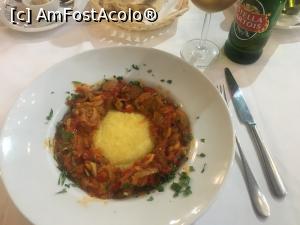 [P06] Asta am mâncat eu, tocană de porc cu ceapă prăjită, sau, ce știu cum se chema?! Dar, bună rău! » foto by Yersinia Pestis
 - 
<span class="allrVoted glyphicon glyphicon-heart hidden" id="av1256442"></span>
<a class="m-l-10 hidden" id="sv1256442" onclick="voting_Foto_DelVot(,1256442,4745)" role="button">șterge vot <span class="glyphicon glyphicon-remove"></span></a>
<a id="v91256442" class=" c-red"  onclick="voting_Foto_SetVot(1256442)" role="button"><span class="glyphicon glyphicon-heart-empty"></span> <b>LIKE</b> = Votează poza</a> <img class="hidden"  id="f1256442W9" src="/imagini/loader.gif" border="0" /><span class="AjErrMes hidden" id="e1256442ErM"></span>
