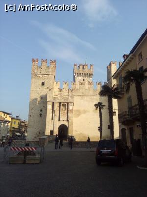 [P16] castelul Scaligero.  » foto by GabrielaG
 - 
<span class="allrVoted glyphicon glyphicon-heart hidden" id="av741287"></span>
<a class="m-l-10 hidden" id="sv741287" onclick="voting_Foto_DelVot(,741287,4749)" role="button">șterge vot <span class="glyphicon glyphicon-remove"></span></a>
<a id="v9741287" class=" c-red"  onclick="voting_Foto_SetVot(741287)" role="button"><span class="glyphicon glyphicon-heart-empty"></span> <b>LIKE</b> = Votează poza</a> <img class="hidden"  id="f741287W9" src="/imagini/loader.gif" border="0" /><span class="AjErrMes hidden" id="e741287ErM"></span>
