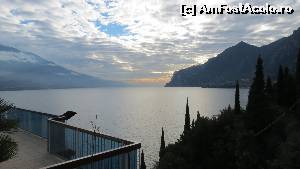 [P28] apus lacul garda » foto by clau70
 - 
<span class="allrVoted glyphicon glyphicon-heart hidden" id="av586243"></span>
<a class="m-l-10 hidden" id="sv586243" onclick="voting_Foto_DelVot(,586243,4749)" role="button">șterge vot <span class="glyphicon glyphicon-remove"></span></a>
<a id="v9586243" class=" c-red"  onclick="voting_Foto_SetVot(586243)" role="button"><span class="glyphicon glyphicon-heart-empty"></span> <b>LIKE</b> = Votează poza</a> <img class="hidden"  id="f586243W9" src="/imagini/loader.gif" border="0" /><span class="AjErrMes hidden" id="e586243ErM"></span>
