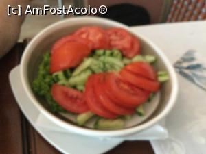 [P33] Salata de rosii si castraveti (si ea generoasa) » foto by mishu
 - 
<span class="allrVoted glyphicon glyphicon-heart hidden" id="av1321054"></span>
<a class="m-l-10 hidden" id="sv1321054" onclick="voting_Foto_DelVot(,1321054,4795)" role="button">șterge vot <span class="glyphicon glyphicon-remove"></span></a>
<a id="v91321054" class=" c-red"  onclick="voting_Foto_SetVot(1321054)" role="button"><span class="glyphicon glyphicon-heart-empty"></span> <b>LIKE</b> = Votează poza</a> <img class="hidden"  id="f1321054W9" src="/imagini/loader.gif" border="0" /><span class="AjErrMes hidden" id="e1321054ErM"></span>