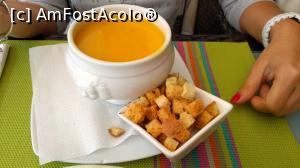 [P11] Restaurant Dragului Predeal - supa cremă de legume cu crutoane.  » foto by bogumil
 - 
<span class="allrVoted glyphicon glyphicon-heart hidden" id="av769606"></span>
<a class="m-l-10 hidden" id="sv769606" onclick="voting_Foto_DelVot(,769606,4795)" role="button">șterge vot <span class="glyphicon glyphicon-remove"></span></a>
<a id="v9769606" class=" c-red"  onclick="voting_Foto_SetVot(769606)" role="button"><span class="glyphicon glyphicon-heart-empty"></span> <b>LIKE</b> = Votează poza</a> <img class="hidden"  id="f769606W9" src="/imagini/loader.gif" border="0" /><span class="AjErrMes hidden" id="e769606ErM"></span>