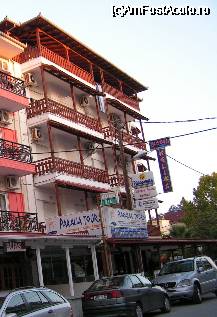 [P01] Hotel Helios 2* Paralia Katerini situat foarte central » foto by ionescunic
 - 
<span class="allrVoted glyphicon glyphicon-heart hidden" id="av45585"></span>
<a class="m-l-10 hidden" id="sv45585" onclick="voting_Foto_DelVot(,45585,4796)" role="button">șterge vot <span class="glyphicon glyphicon-remove"></span></a>
<a id="v945585" class=" c-red"  onclick="voting_Foto_SetVot(45585)" role="button"><span class="glyphicon glyphicon-heart-empty"></span> <b>LIKE</b> = Votează poza</a> <img class="hidden"  id="f45585W9" src="/imagini/loader.gif" border="0" /><span class="AjErrMes hidden" id="e45585ErM"></span>