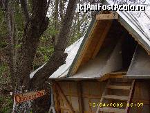 [P17] intrarea in oadaia cu fan este in spatele casei, izolata de restul pensiunii » foto by zangela69
 - 
<span class="allrVoted glyphicon glyphicon-heart hidden" id="av45955"></span>
<a class="m-l-10 hidden" id="sv45955" onclick="voting_Foto_DelVot(,45955,4816)" role="button">șterge vot <span class="glyphicon glyphicon-remove"></span></a>
<a id="v945955" class=" c-red"  onclick="voting_Foto_SetVot(45955)" role="button"><span class="glyphicon glyphicon-heart-empty"></span> <b>LIKE</b> = Votează poza</a> <img class="hidden"  id="f45955W9" src="/imagini/loader.gif" border="0" /><span class="AjErrMes hidden" id="e45955ErM"></span>